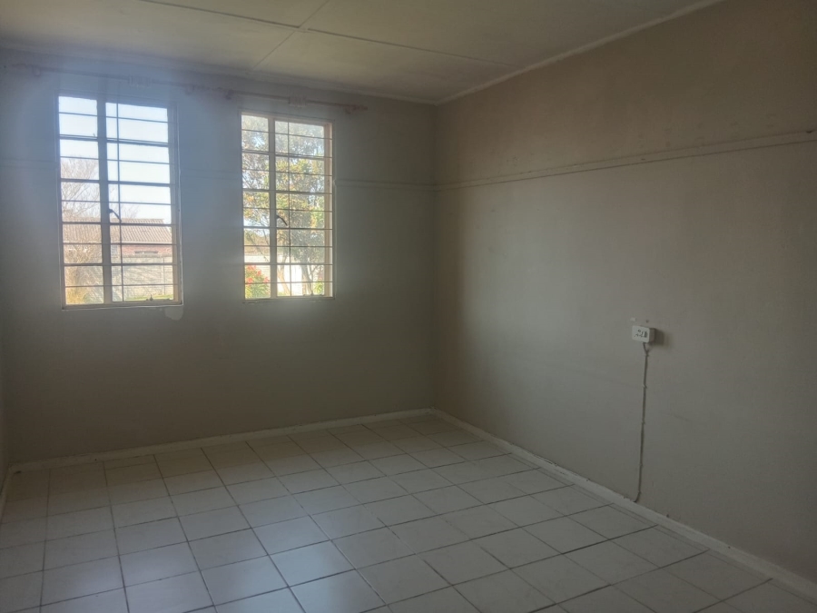 To Let 1 Bedroom Property for Rent in Collondale Eastern Cape